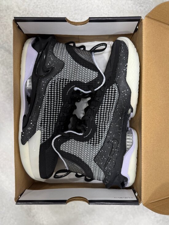 NEW Nike Air Zoom G.T. Jump \